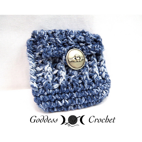 Ribbed Pouch photo 1