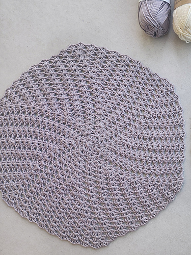 Iris Doily photo 2