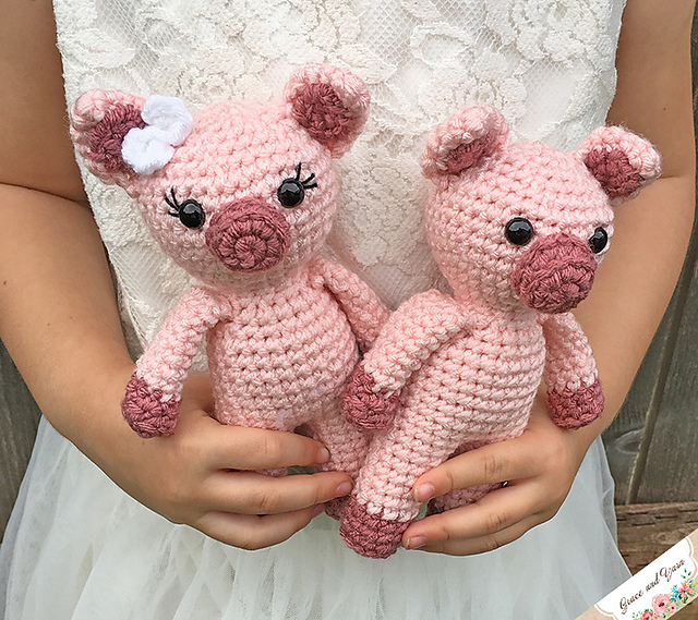 Ravelry Mini Amigurumi Pig pattern by Grace and Yarn
