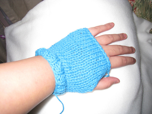Quick Fingerless Mittens photo 1