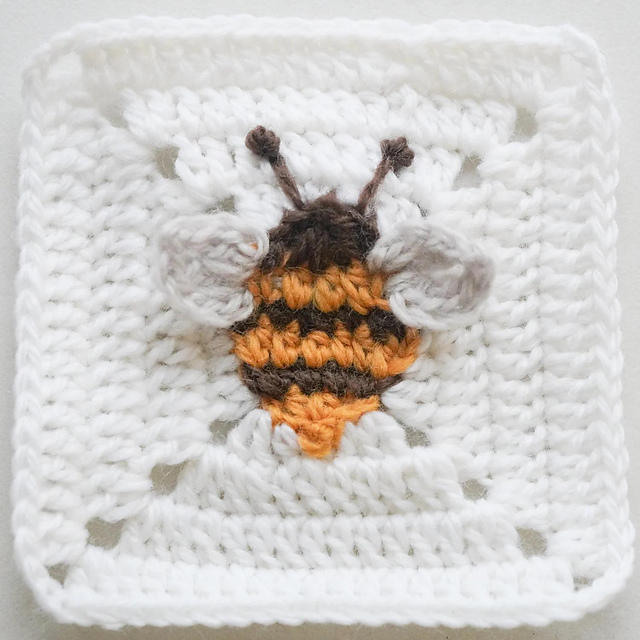 Bee Granny Square