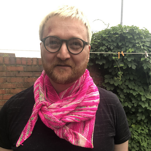 Quaker Yarn Stretcher Boomerang - byGravelry-Stu