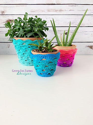 Ravelry: Sweet Stripes Plant Cozy pattern by Lisa M Fox