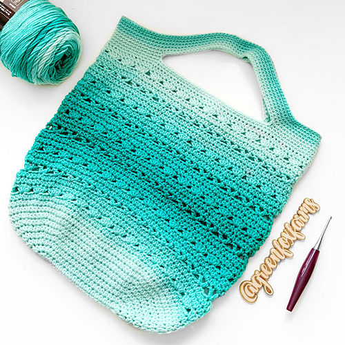 Ravelry: Sweet Stripes Market Tote Bag pattern by Lisa M Fox