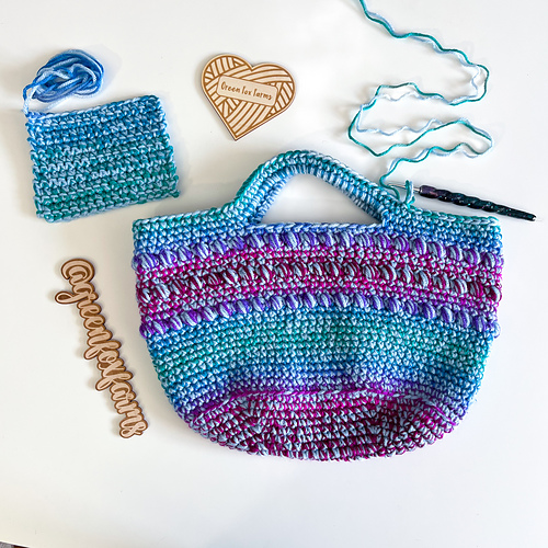 Ravelry: Summer Fun Tote Baskets pattern by Lisa M Fox