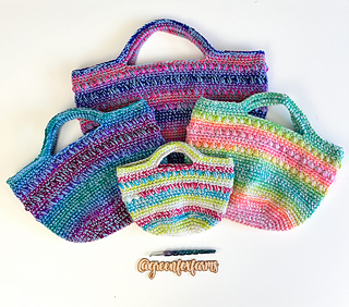 Ravelry: Summer Fun Tote Baskets pattern by Lisa M Fox