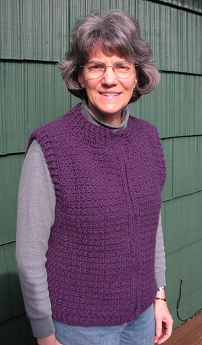 Ravelry: Comfy Vest pattern by Lisa Elbertsen