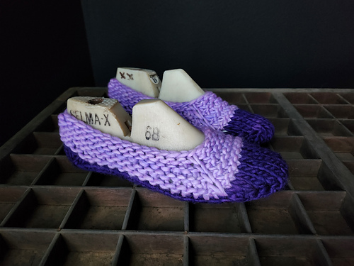 Heckin' Raske slippers - Natasha Sills