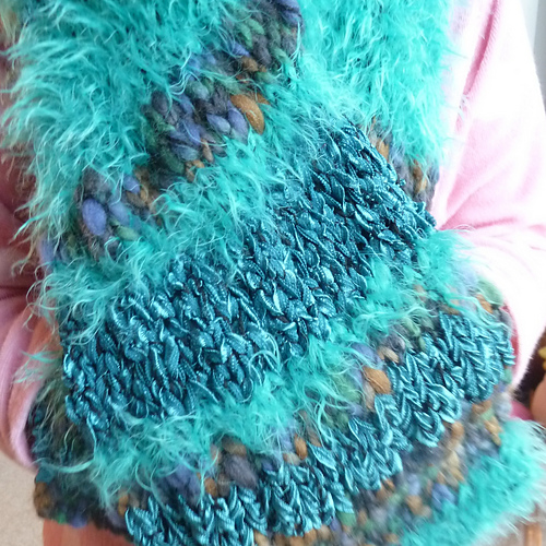 Child's Fleece-Lined Hat-Scarf with Pockets photo 3