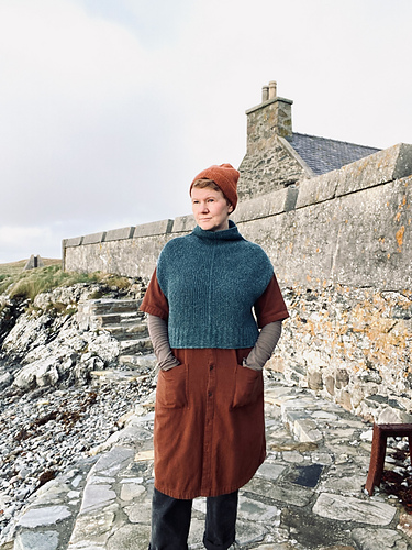 Ravelry: Riggies Vest pattern by Gudrun Johnston