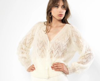 Gilet maya porté en gilet boutonné devant