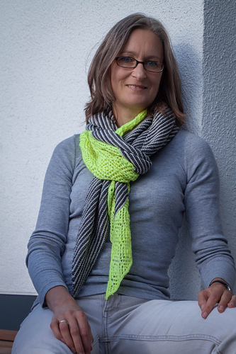 Lilli Pilli Sjal - Gwiwileth