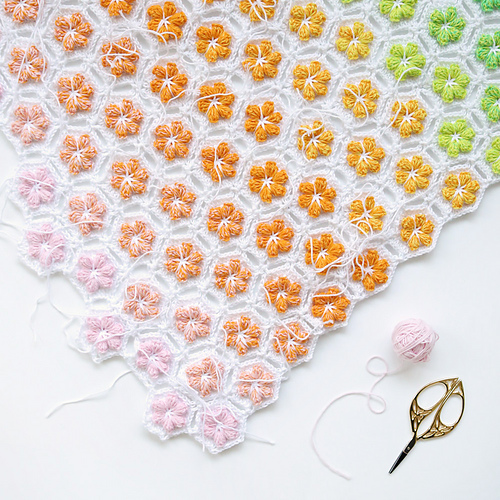 Ravelry Flower Shower Blanket pattern by Kirsten Ballering