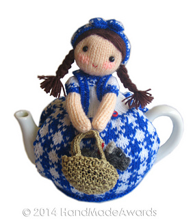 Ravelry: Dorothy and Toto Tea Cosy pattern by Loly Fuertes