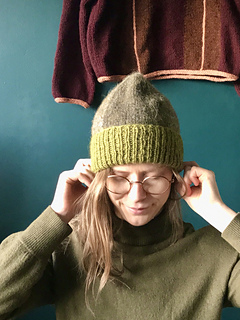 Sara is wearing size B