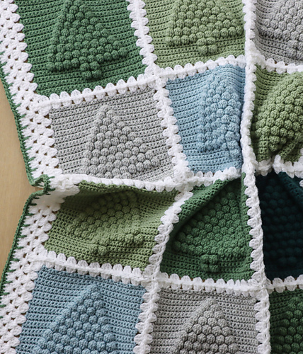 Christmas Tree Pattern Print Throw Blanket