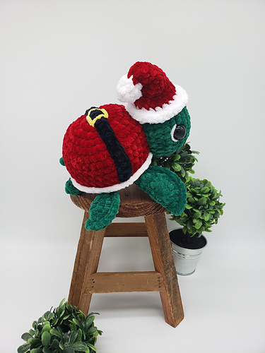 Santa Christmas Turtle - Megan Fetzer