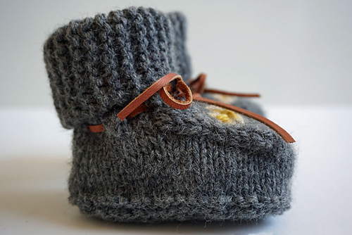 Ravelry: The Henry Moccasins pattern by Hayley Rigali