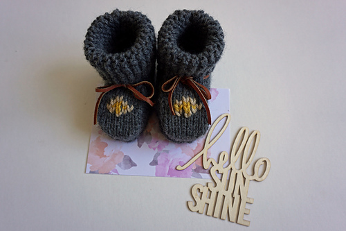 Ravelry: The Henry Moccasins pattern by Hayley Rigali