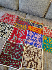 See image of today's square on pattern website. https://www.heydukedesigns.com/blog/spoiler-alert-he-dies