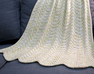 Ravelry Sweet Pea Baby Blanket pattern by Suzanne Middlebrooks