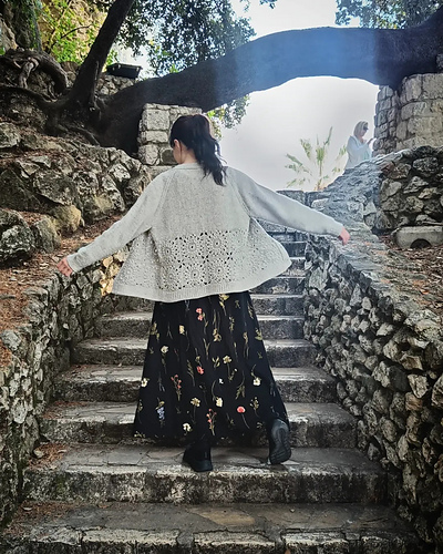 Evina cardigan - byHippusia