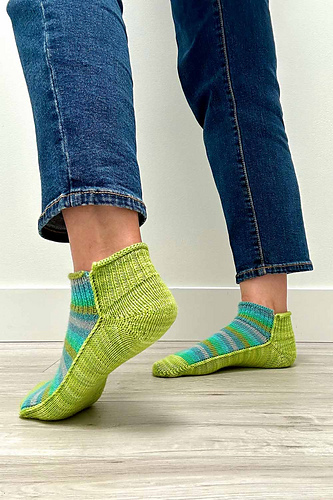 Ravelry: Over Easy Socks pattern by Holli Yeoh