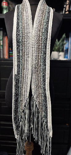 Lion Brand Mandala Ombré in Cool