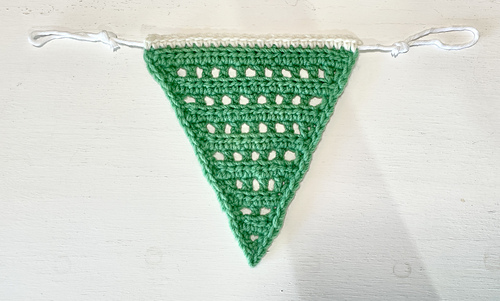 1 flag joined onto the hanging string