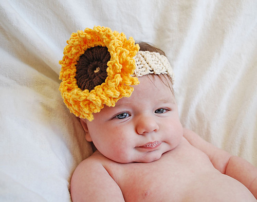 Ravelry: Sunflower Headband pattern by Stephanie Oltmann display picture 1