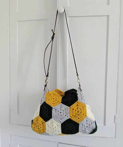 Heksagonveske - Amy - HookedByHandmade