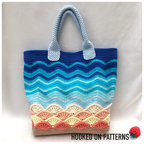 Ravelry: Sea Shells Beach Bag pattern by Ling Ryan