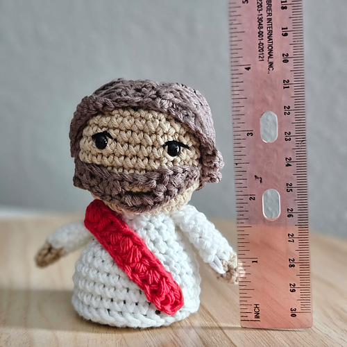 Jesus Mini dukke amigurumi - Hope Art in crochet