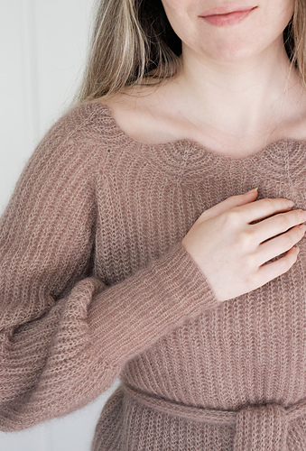 Amaryllis - Isabella Clark