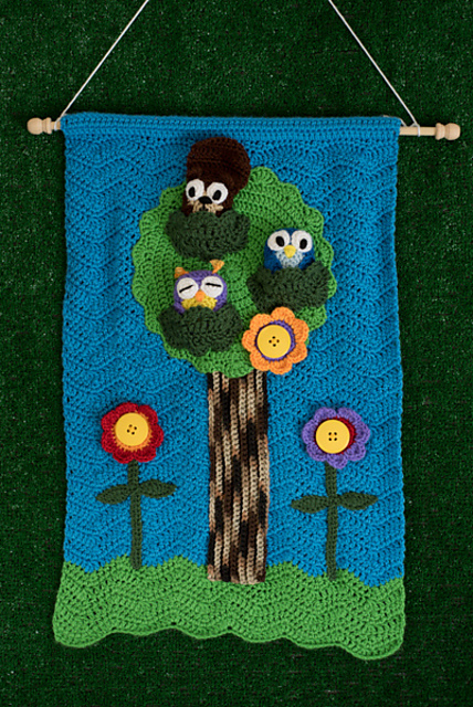 Tree Full of Friends Wall Hanging Part 1