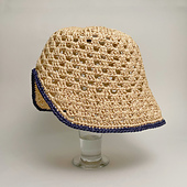 The V-shaped back design provides a comfortable space for your ponytail, ensuring it won't get stuck in the middle of the hat.