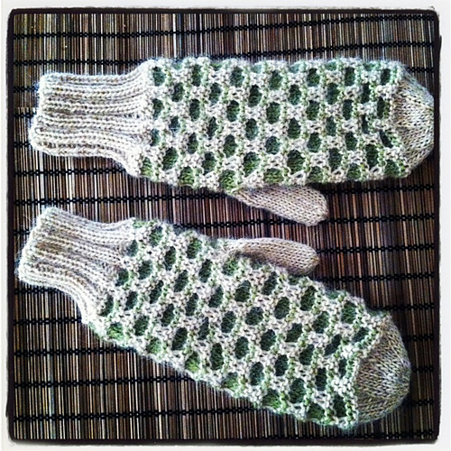 Ravelry Manly Mittens pattern by IamSnowfox