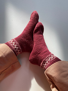 Ravelry: Inti strømper pattern by HolstKnit