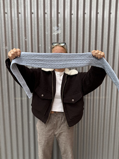 Straight center section without back neck shaping.