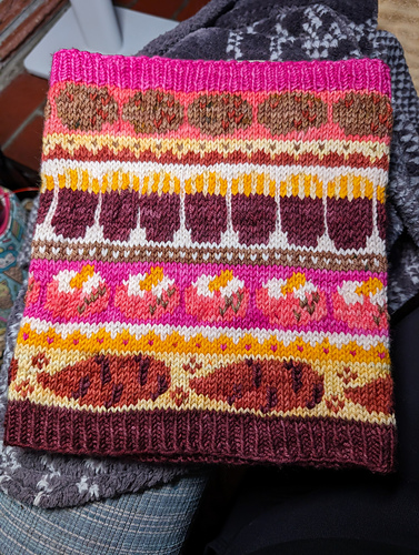 Poteto Doodle Cowl - byInky