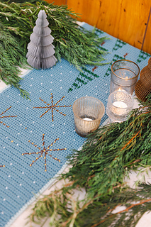 Ravelry: Alpine Table Runner pattern by Jane Crowfoot