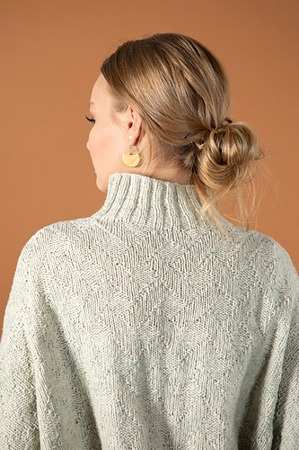 Ravelry: Decussate Pullover pattern by Evelyn Siatra