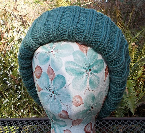 Ravelry: Basic Ribbed Hat pattern by Jane Irish Nelson