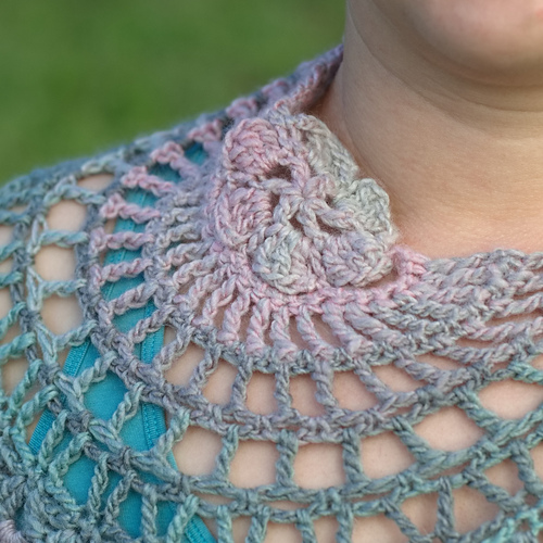 Romance Shawl photo 5