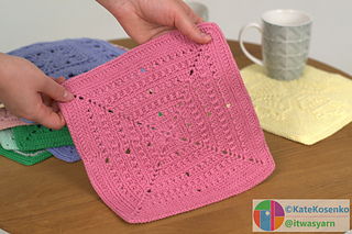 Relaxing crochet pattern with a beautiful textured design.