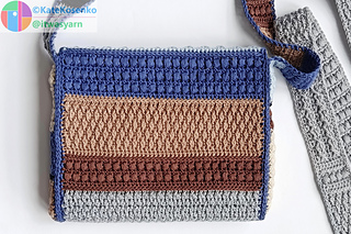 Neutral crochet bag made with Tesselia pattern
