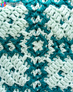 Prism Square mosaic crochet center detail