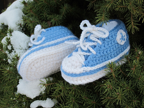 Baby Converse - ItsBrynn