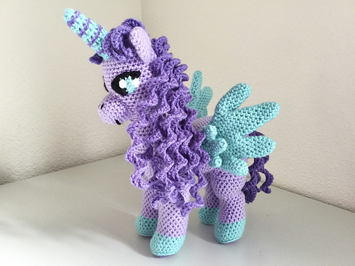 Horned Pegasus amigurumi - JBcrochetwizard