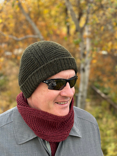 Size 4 with brim folded